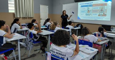 Águas de Pimenta Bueno promove palestra sobre uso consciente da água na escola Anísio Serrão