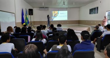 “Foi uma palestra interessante, muito importante para os alunos”, diz professor após ação do Saúde Nota 10 na Escola Estadual Dayse Mara, em Jaru